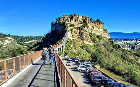 La Semplicita Del Borgo